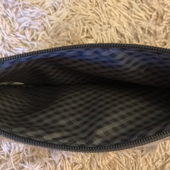 Dark Gray Sequined Wristlet Purse - Picture 4 of 4